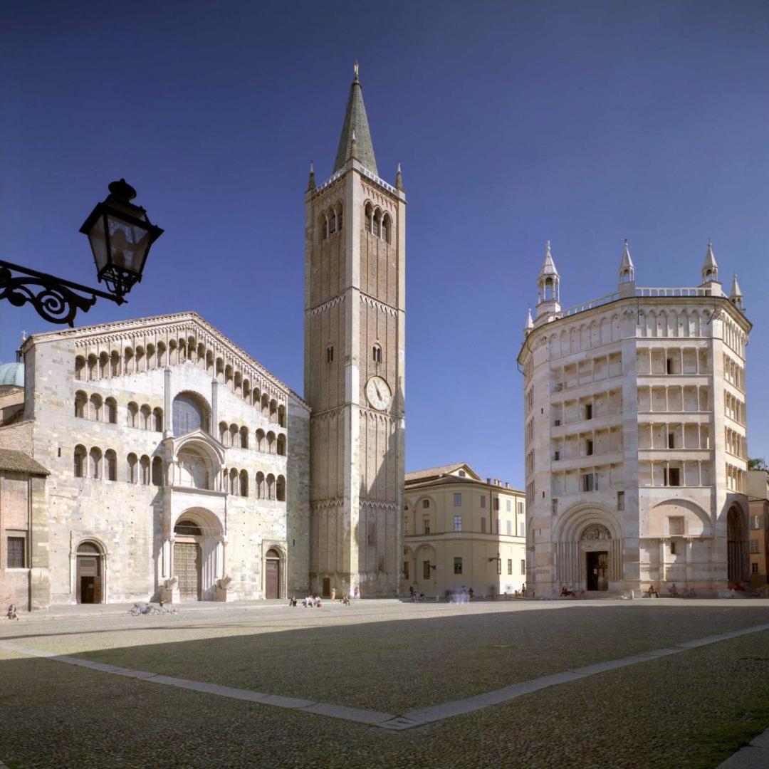 Appartamento Violet - Parma Dış mekan fotoğraf