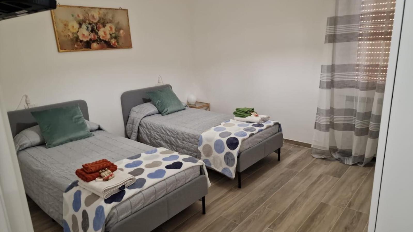 Appartamento Violet - Parma Dış mekan fotoğraf